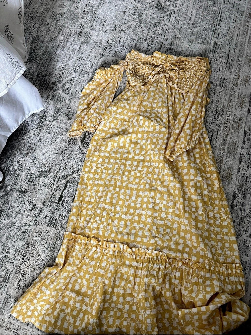 River Island Maxi Dress in Yellow & White Size XS with removable sleeves